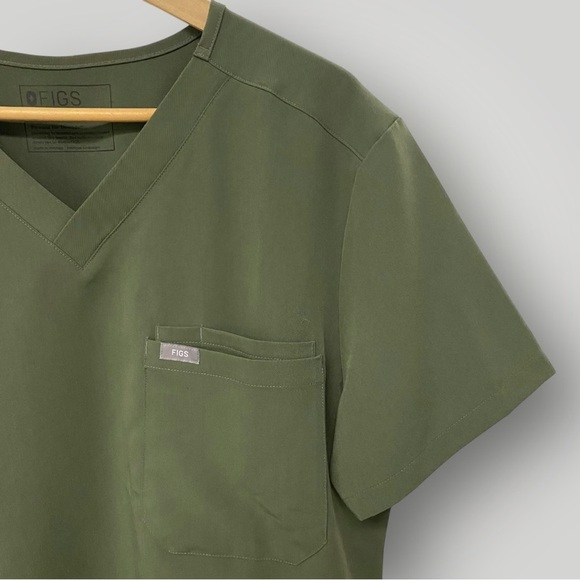 NWOT FIGS Leon Three-Pocket Scrub Top Sz L - Picture 4 of 12